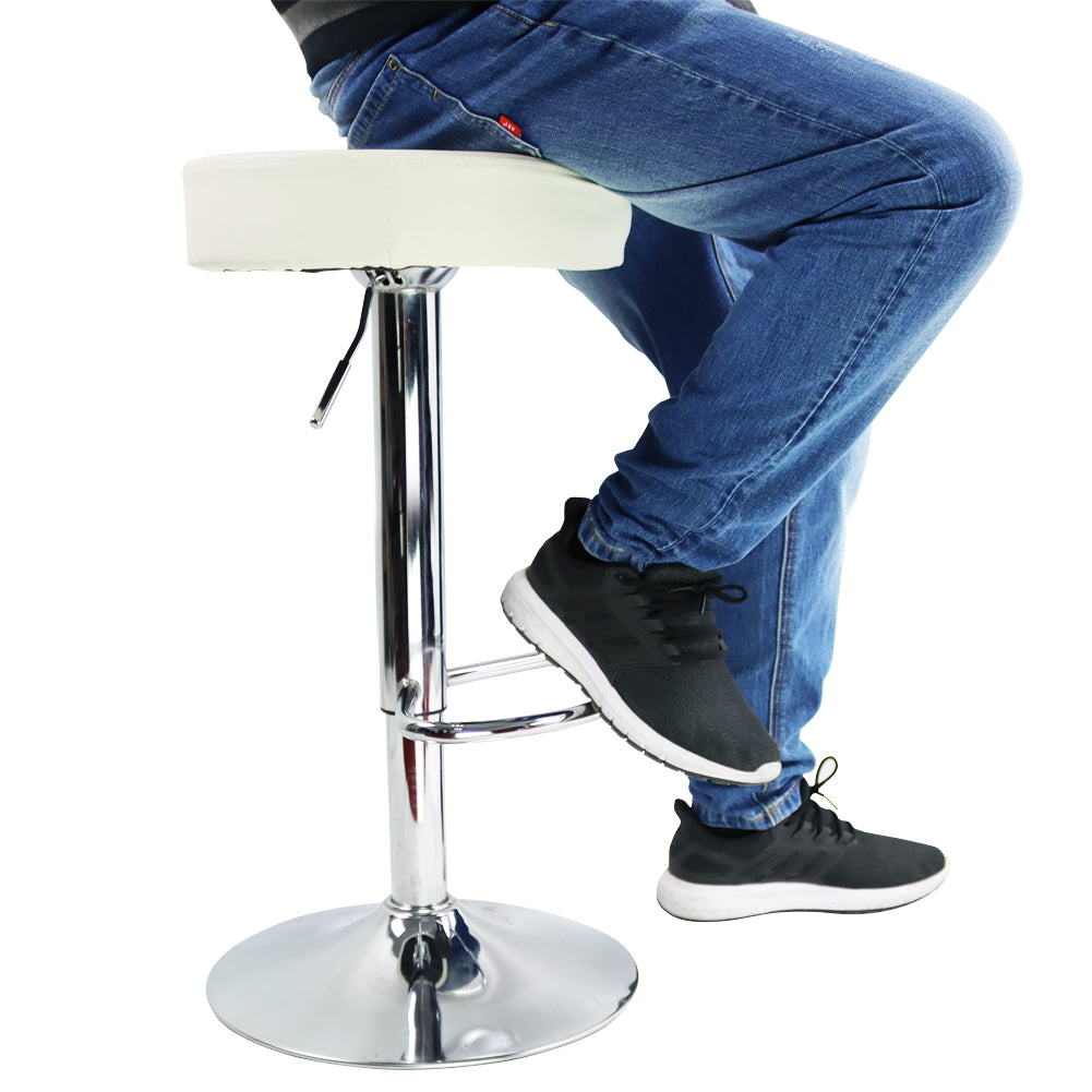 KKTONER Taburete de bar redondo de piel sintética con reposapiés, silla giratoria de altura ajustable, color blanco